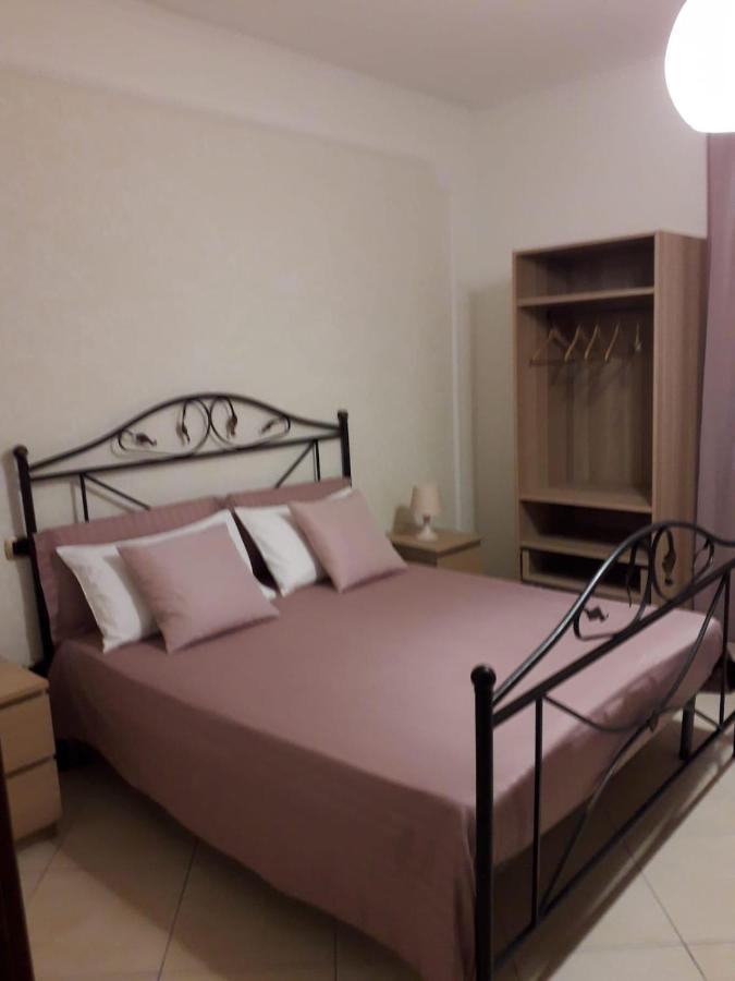 B&B La Pietra Ercolano Bagian luar foto