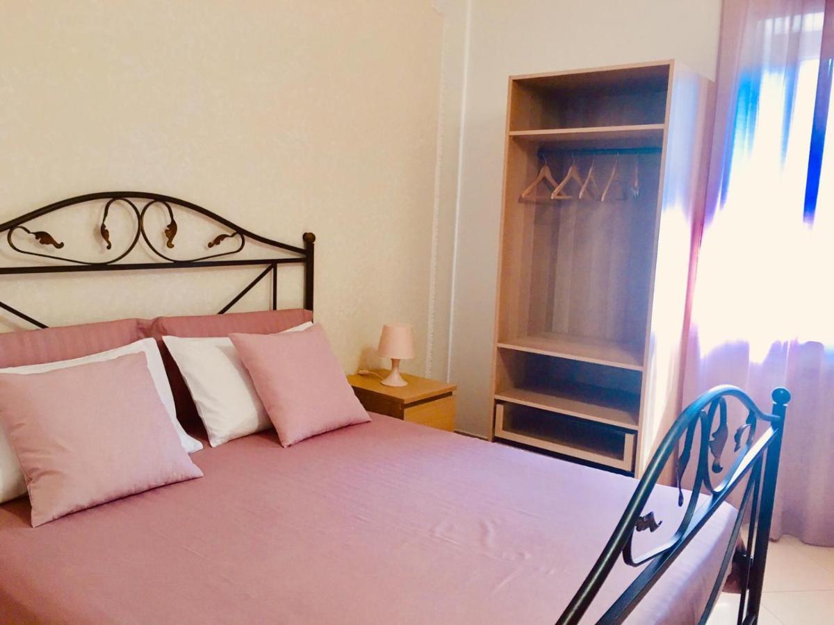 B&B La Pietra Ercolano Bagian luar foto