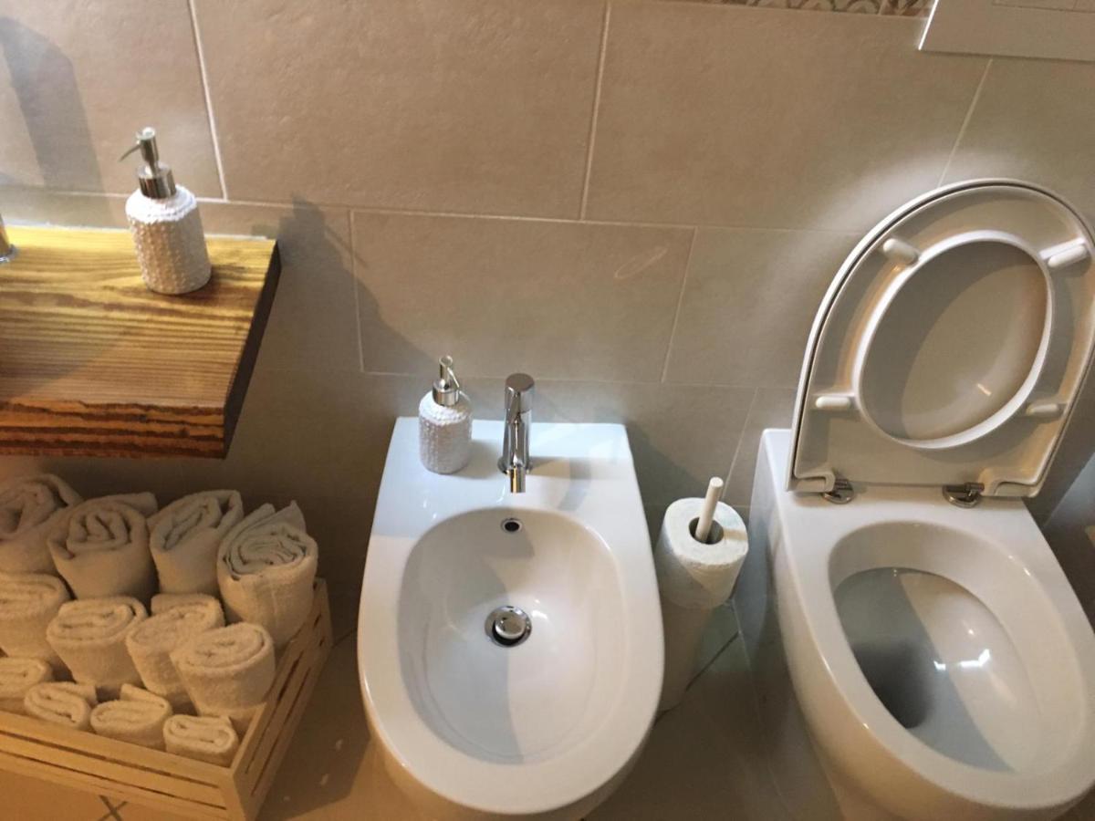 B&B La Pietra Ercolano Bagian luar foto