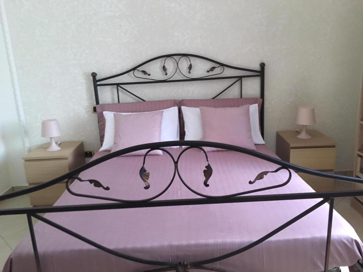 B&B La Pietra Ercolano Bagian luar foto